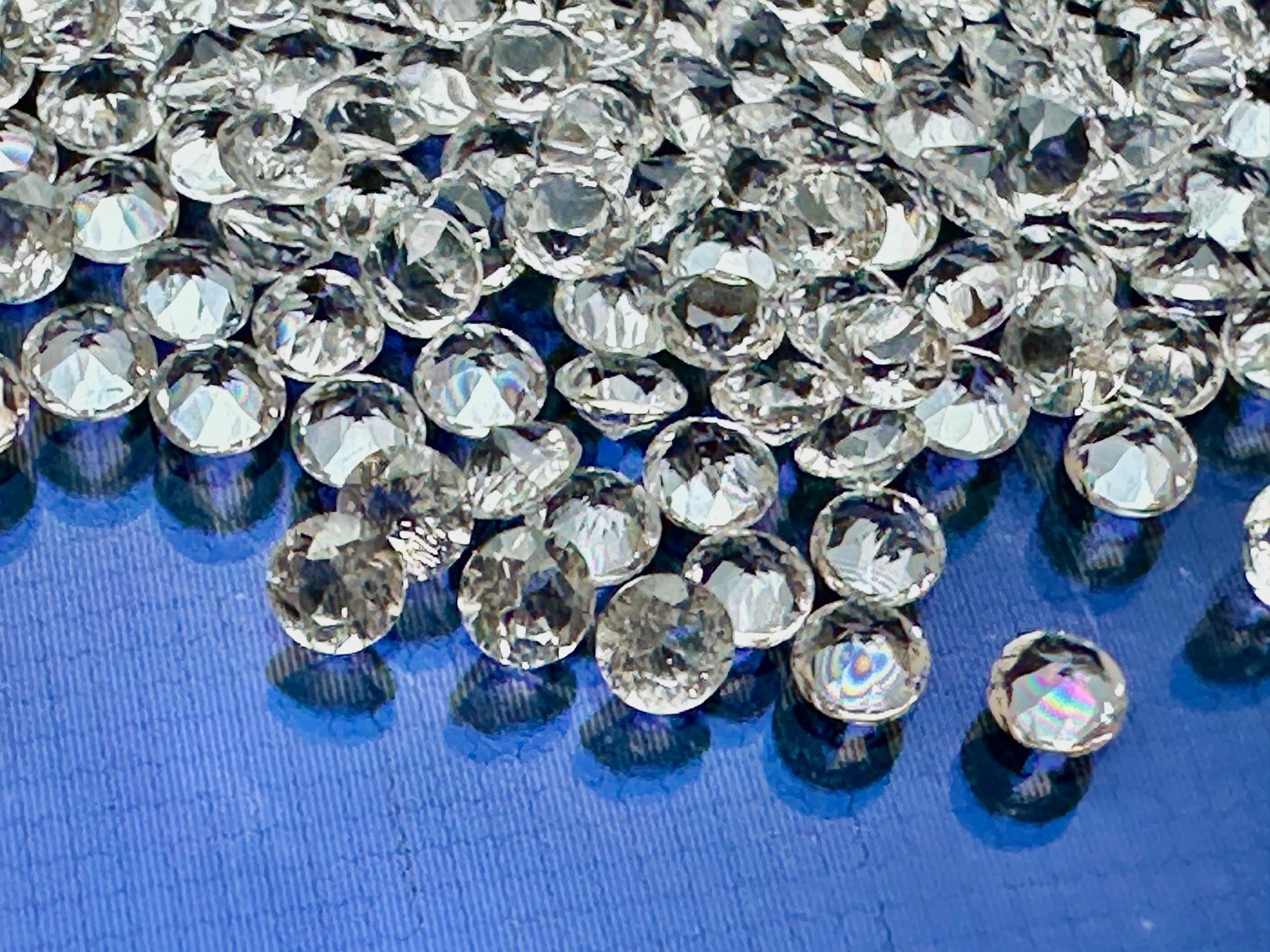 Edelsteine: 100 St fein brillantgeschliffene White Topas-Pointer 1,5 mm – Neu (gemäss Beschreibung) aus Langenthal von Seelenfreunde 4