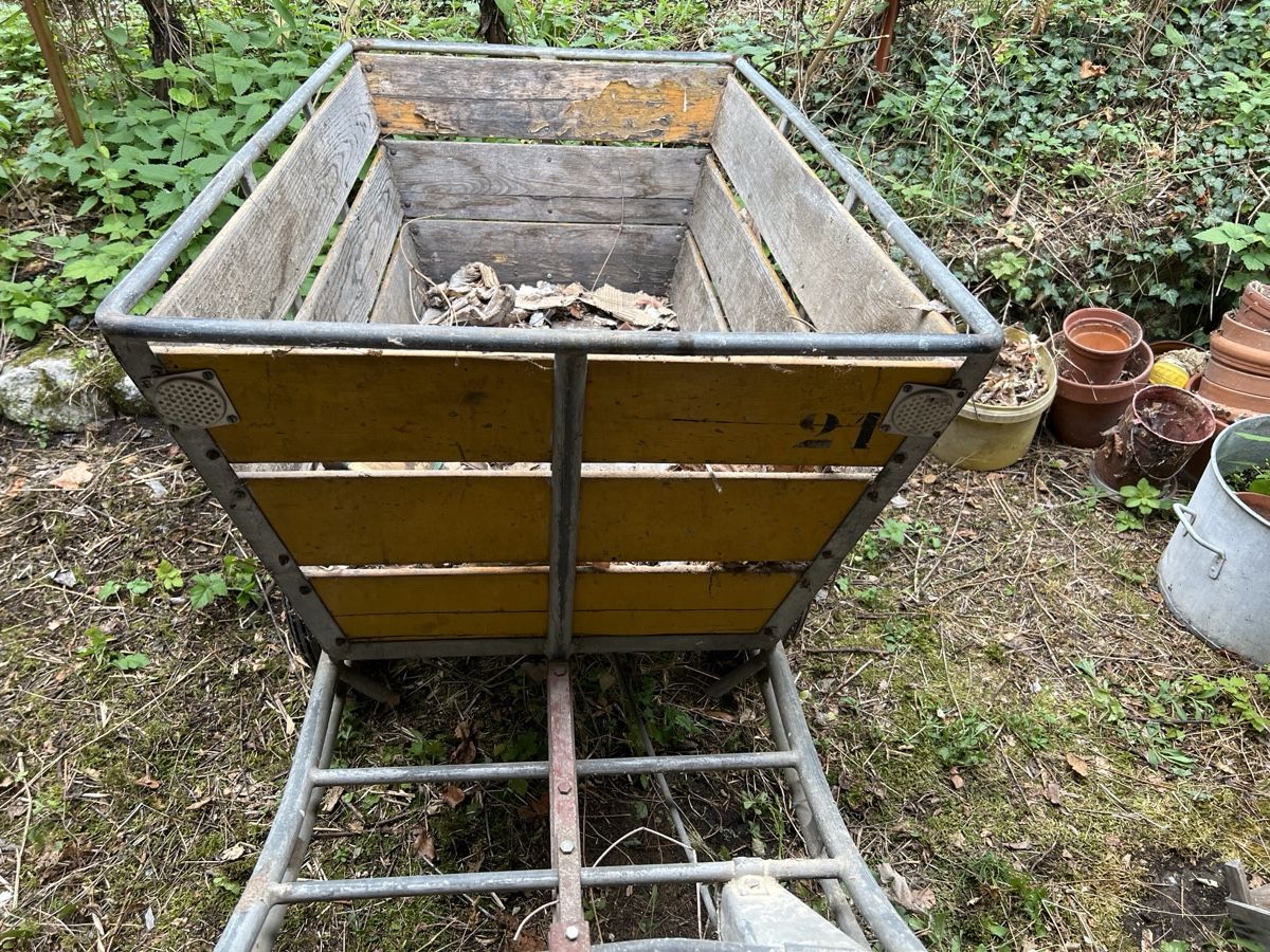Rimorchi: cariole à bras / chariot de la poste PTT + timon démontable – Usato da Neuchâtel venduto da scalpell 3