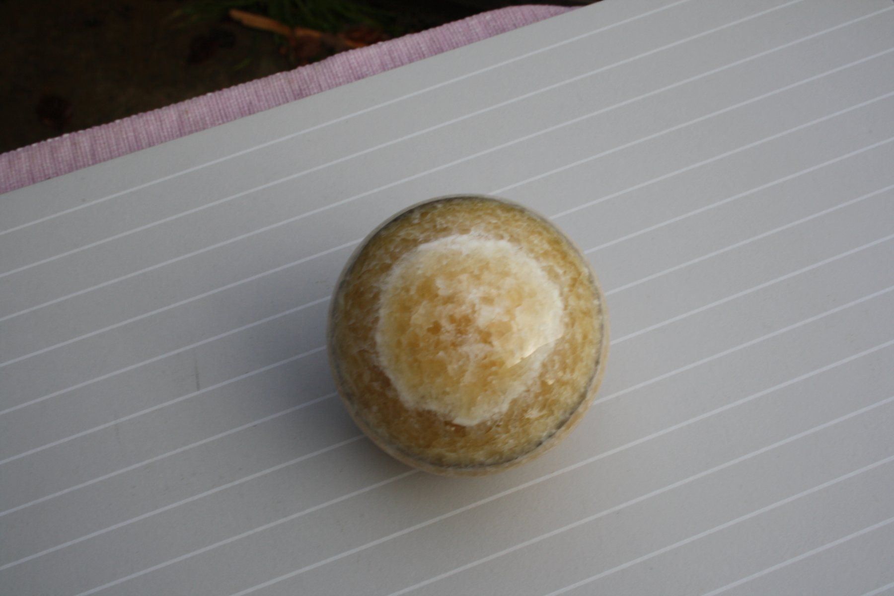 Minerali & Pietre curative: CALCIT ARGONIT KUGEL HEILSTEIN ca. 1.5 KILO – Usato da Wauwil venduto da Pneuedy