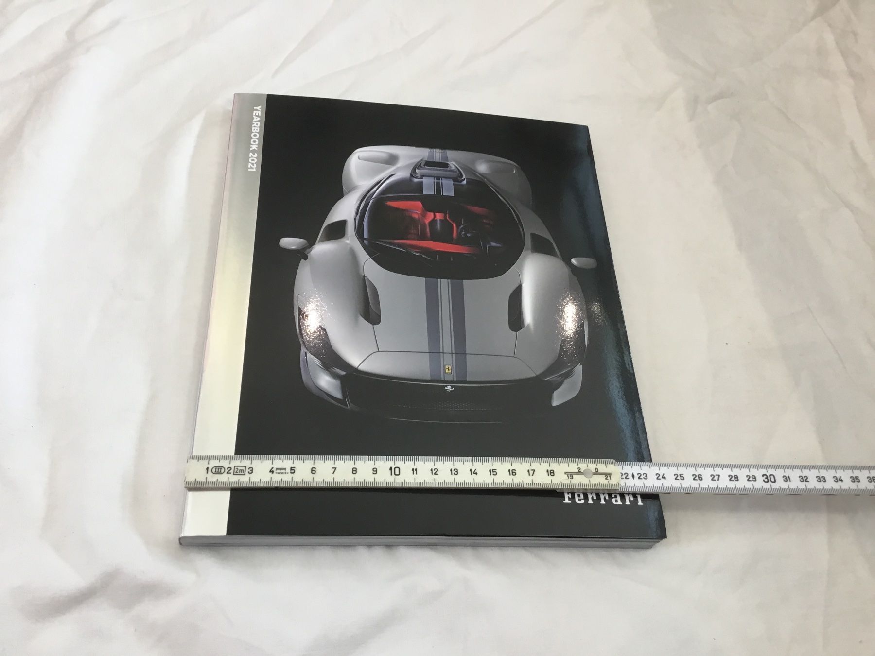Zeitschriften & Magazine: FERRARI JAHRBUCH 2021 – Gebraucht aus Brigerbad von dendo123 5