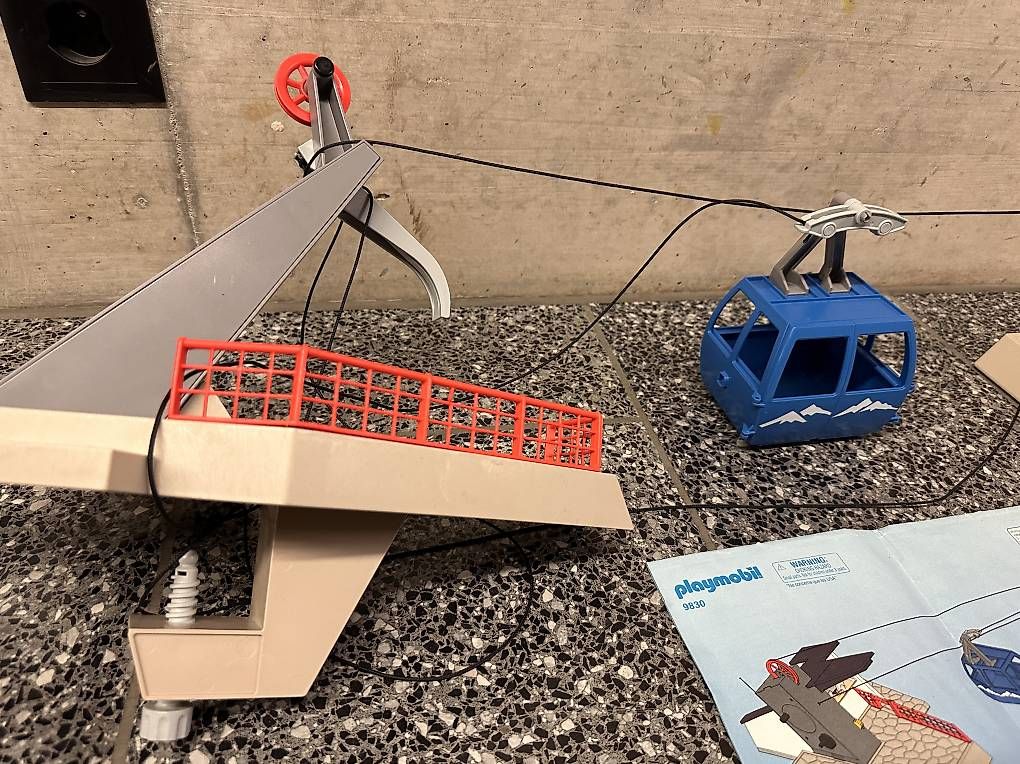 Playmobil Giocattoli: Playmobil 9830 Seilbahn – Usato da Schwerzenbach venduto da ghettojutee 1