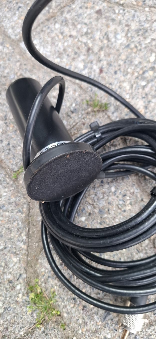Radiocomunicazione: Unauffällige VHF/UHF Magnetfußantenne Versand+Verpackung – Usato da Chur venduto da Giffa-04-06 1