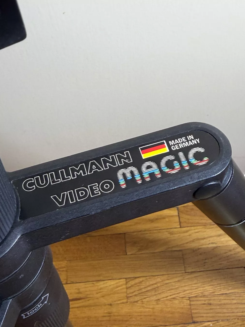 Treppiedi & Teste: Trépied Cullmann Video Magic - defectueux mais utilisable – Difettoso da GENÈVE venduto da triple7ch 2