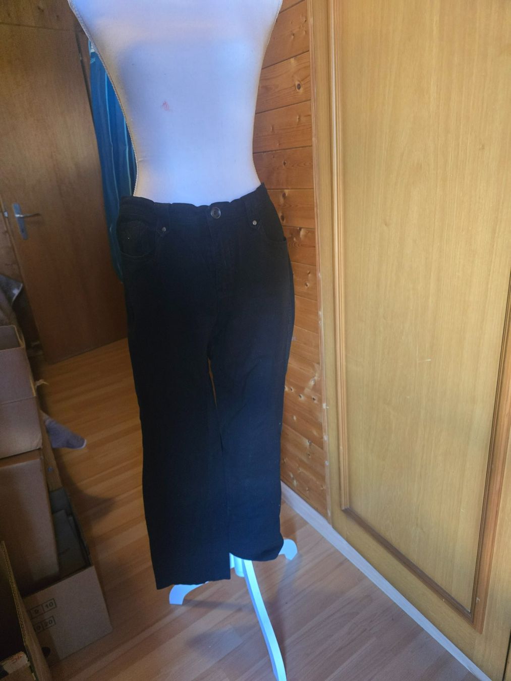 Jeans: Pantalon ref(30) – Usato da Grône venduto da Cramouze