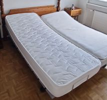 2 sommiers avec 2 matelas, un sommier électrique le 2ème non