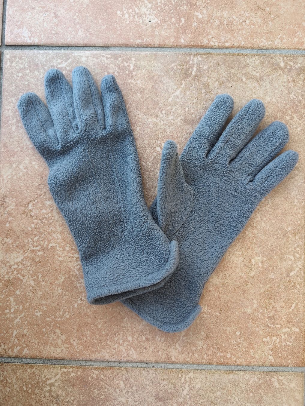 Guanti & manicotti: Warme Fleecehandschuhe, Grösse ca. 7 – Usato da Alberswil venduto da __colafroeschli__