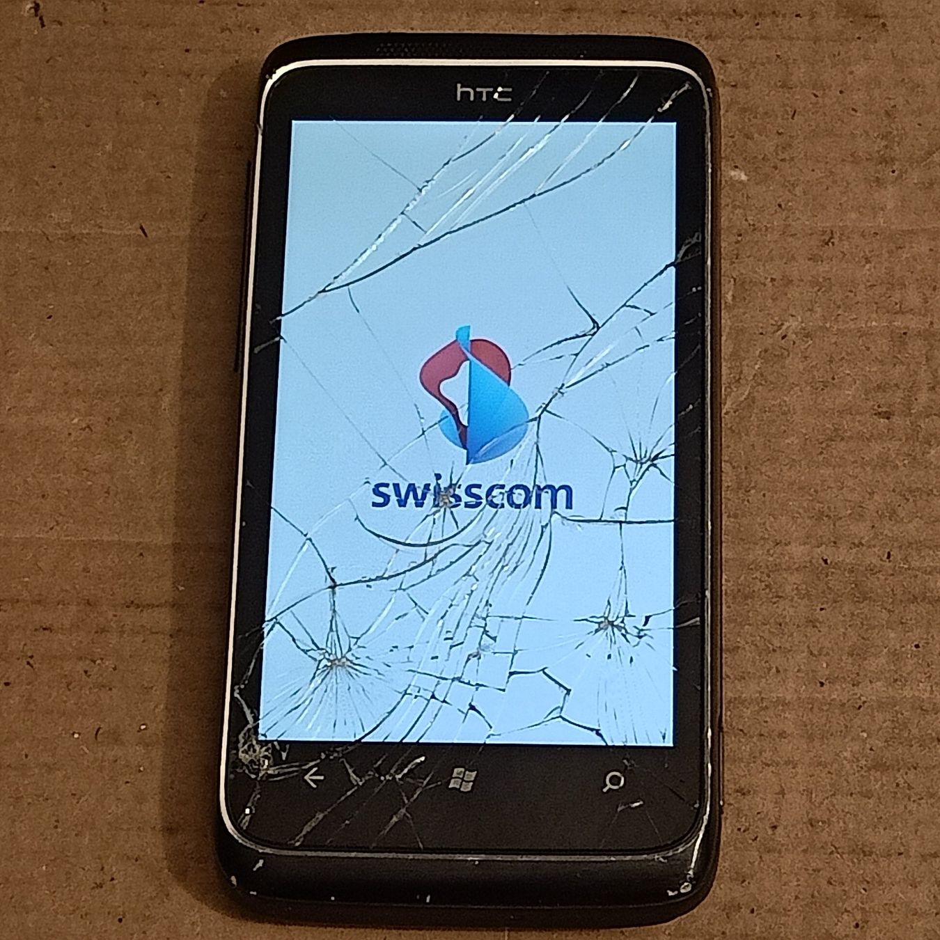 HTC Telefoni cellulari / Smartphones: Windows Smartphone ohne Sperre: HTC Trophy 7 – Usato da Winterthur venduto da Opusco 1