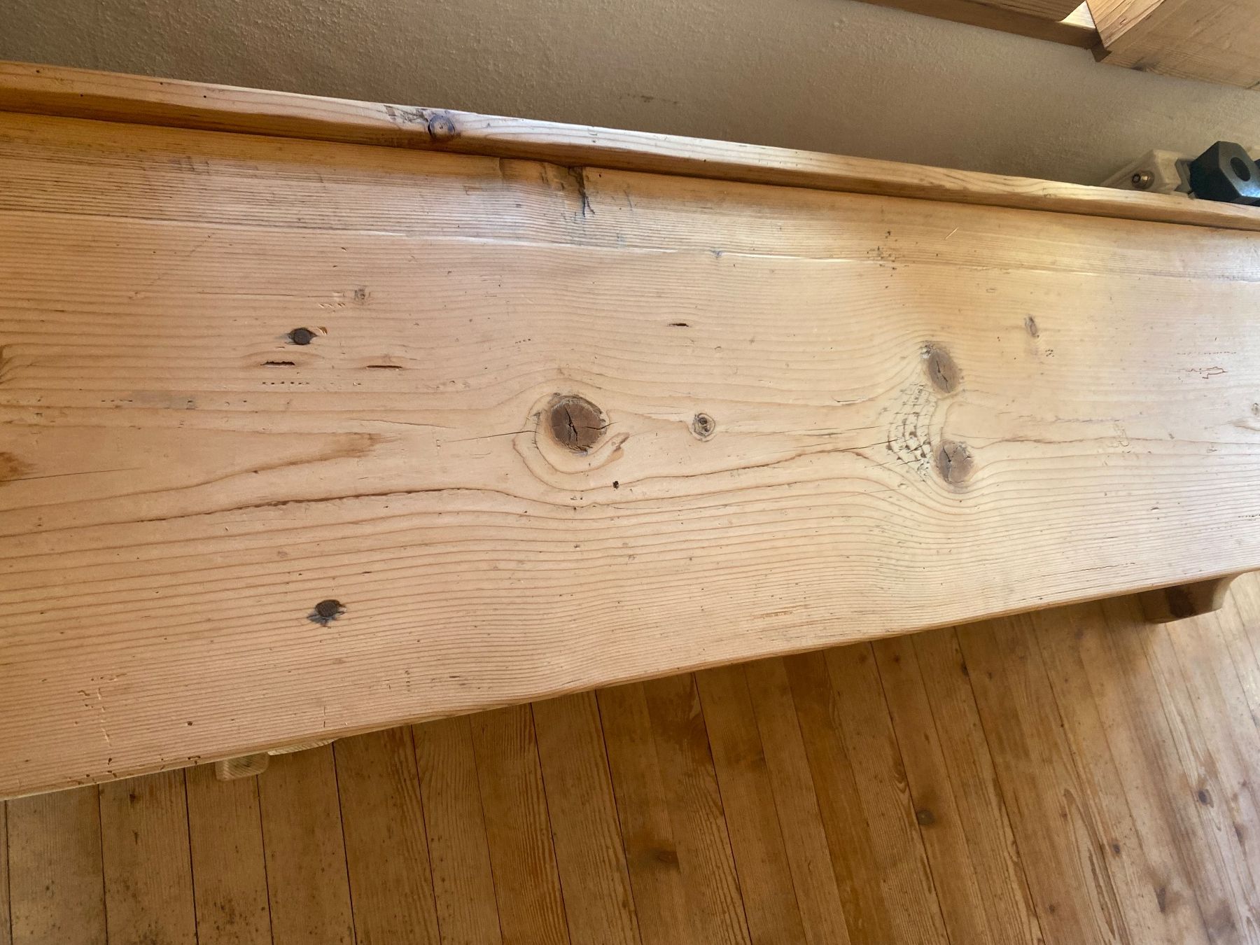 Bureaux: Schulpult – D'occasion à Lenk im Simmental par gwustu 3