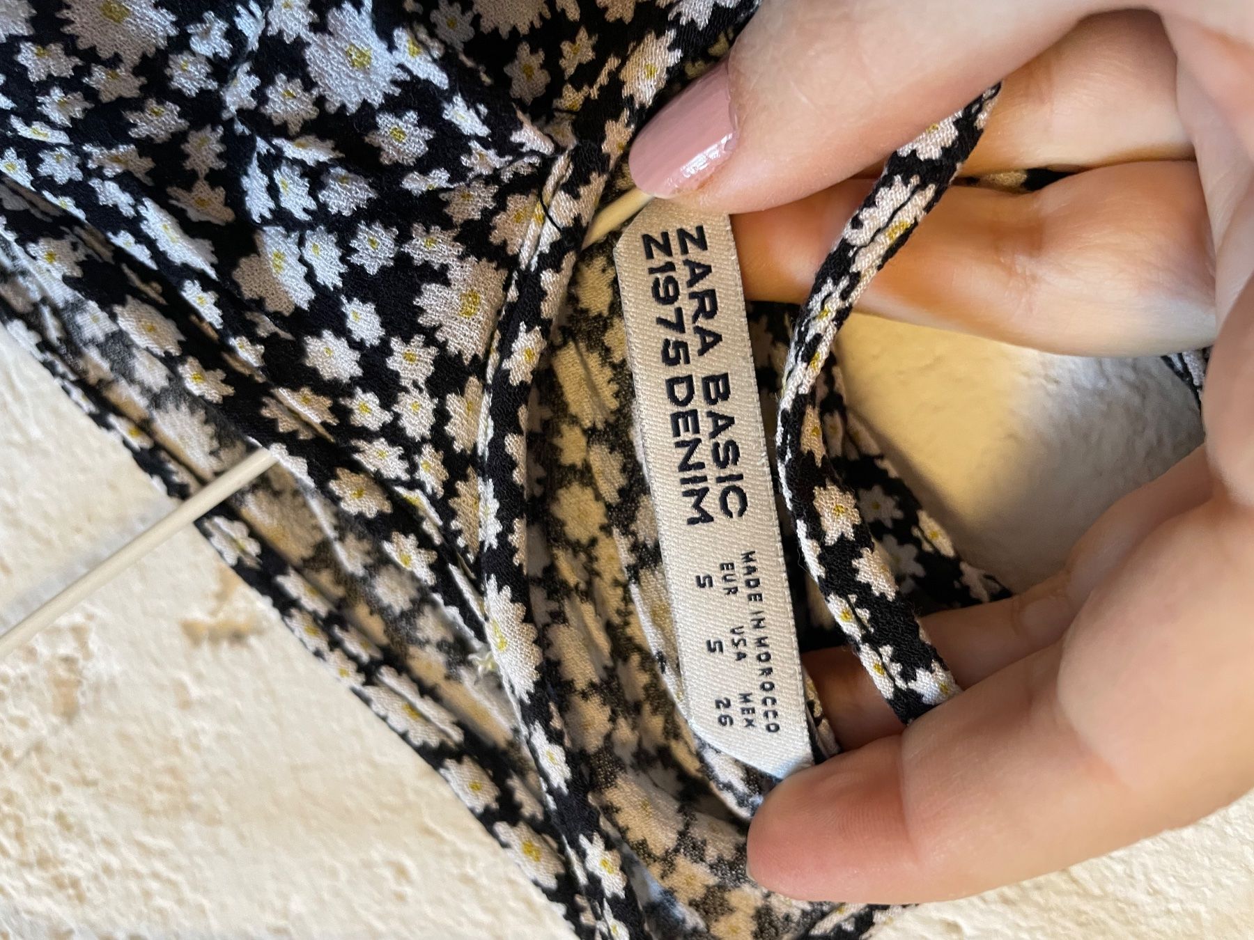 Zara Kleider: Blumenkleid (S), schwarzweiss – Gebraucht aus Aarau von lis_5by2 4