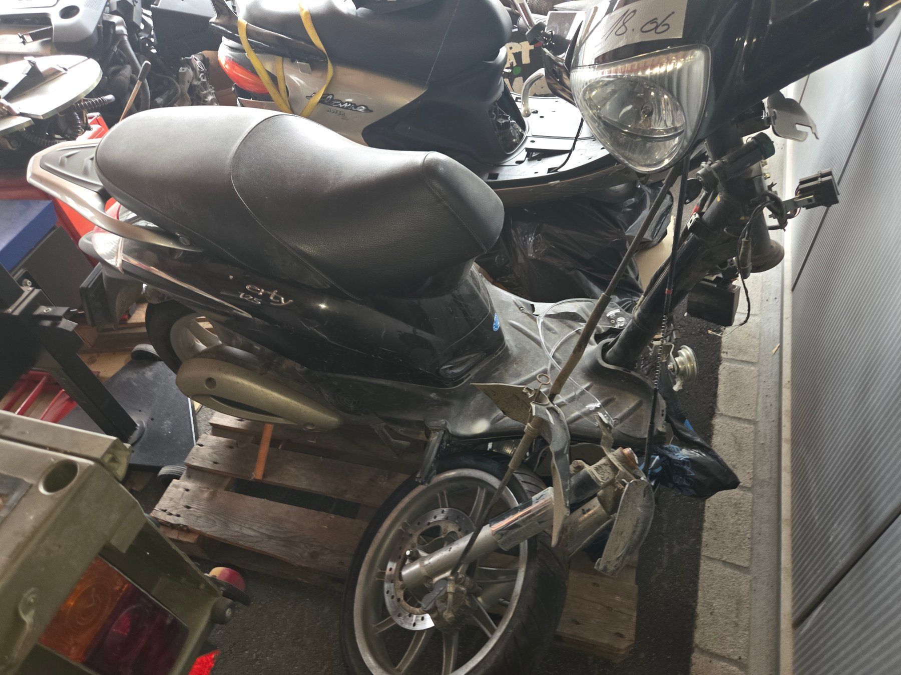 Piaggio Scooter: Unfallmotorrad Piaggio Liberty 125 – Usato da Wattwil venduto da toggi1980 1