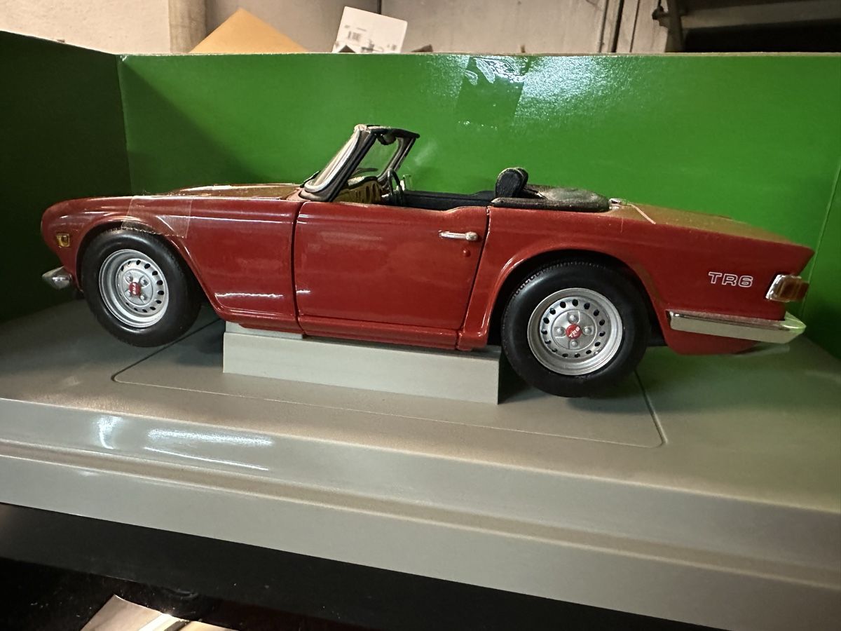 Triumph Modellautos: Triumph tr6 Cabrio Oldtimer classic gb – Neu (gemäss Beschreibung) aus Reinach AG von rares75 3