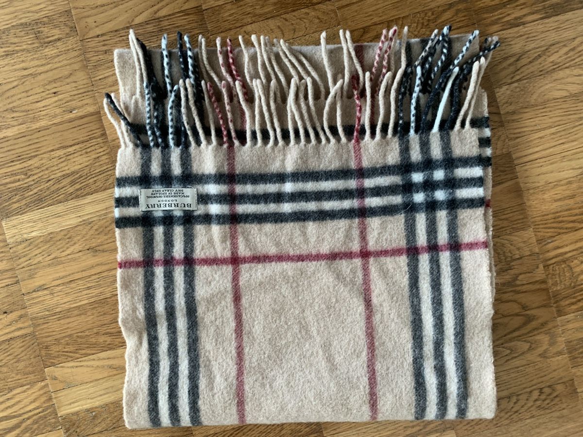 Foulards, Tücher & Schals: Burberry schal – Gebraucht aus Zürich von Nikuska32 7