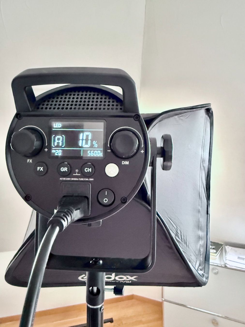 Godox Lampade: Godox SL-150W II LED-Leuchte – Usato da Zürich venduto da Idats 5