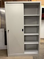 Metallschrank SSI Schäfer Shop mit Schiebetüren