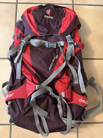 Deuter Rucksack Rise 30+ rot/dunkelrot guter Zustand