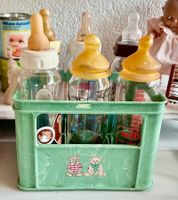ALTE GLAS SCHOPPENFLASCHEN  MIT HARASSE