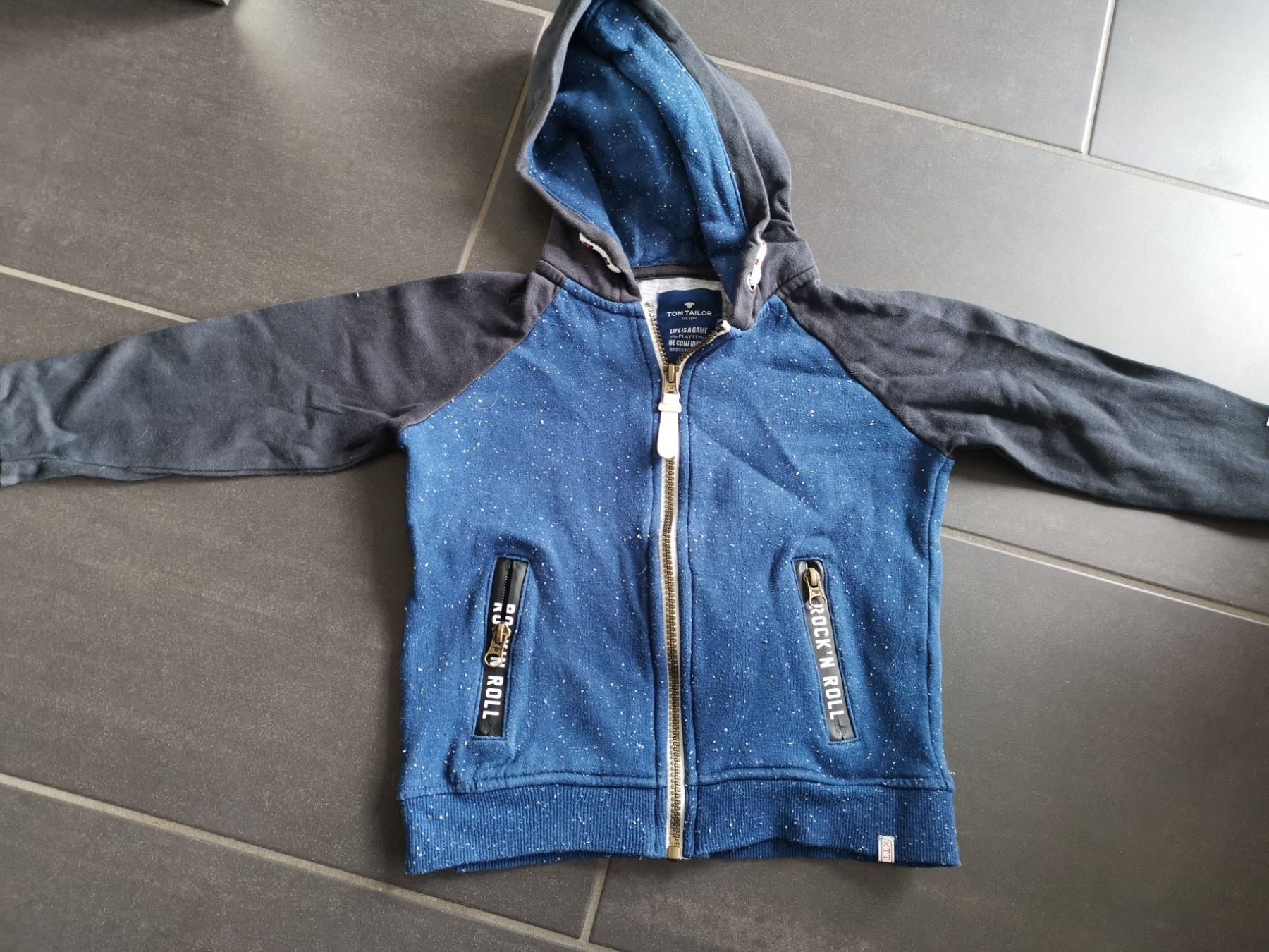 Tom Tailor Maglioni & Felpe: Jäckli Tom Tailor gr.104 – Usato da Unterentfelden venduto da Panda-87