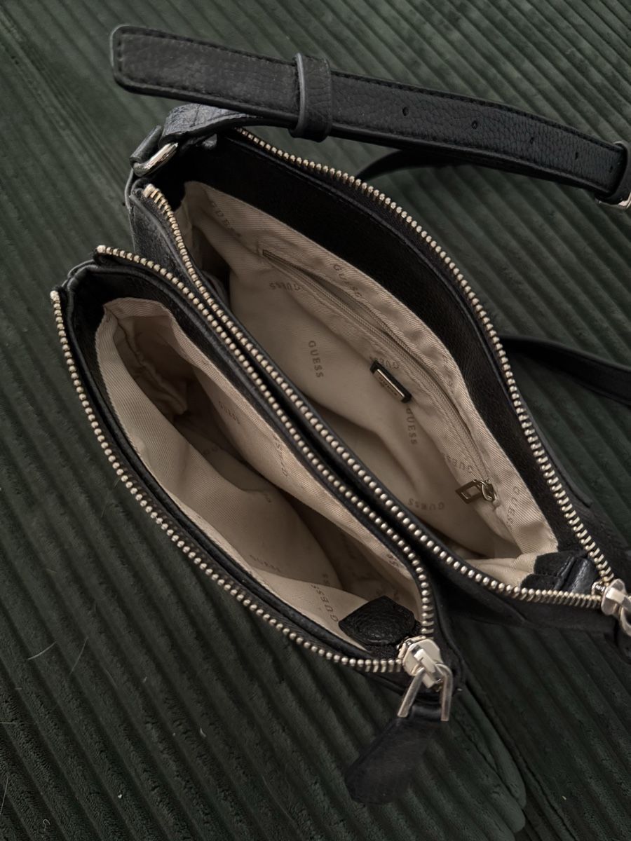 Guess Borse da donna: Guess Handtasche – Nuovo (secondo la descrizione) da Trüllikon venduto da sar_5gdt 2
