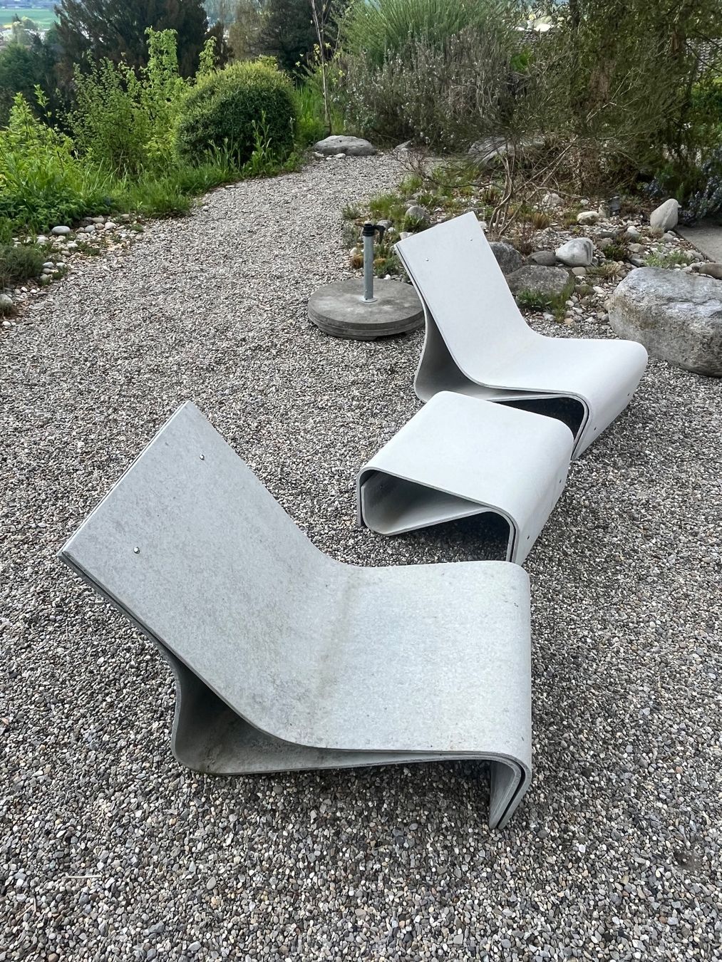 Eternit Sessel: Eternit Sponeck Set 2 Lounger und Tisch – Gebraucht aus Bellach von jba03 1