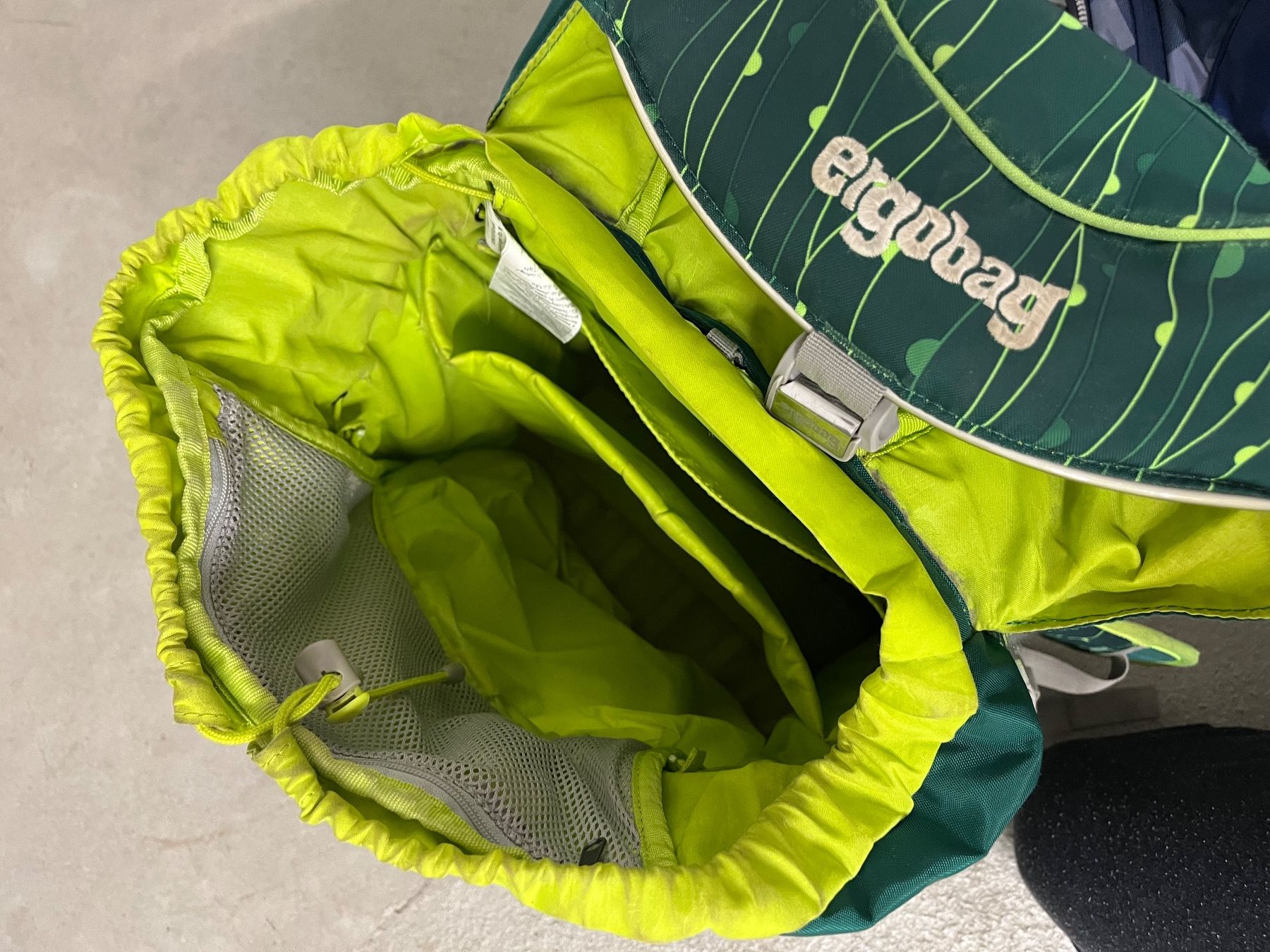 Equipement de magasin & Foires: Ergobag Schulthek – D'occasion à Zürich par AnnaWeisser 2