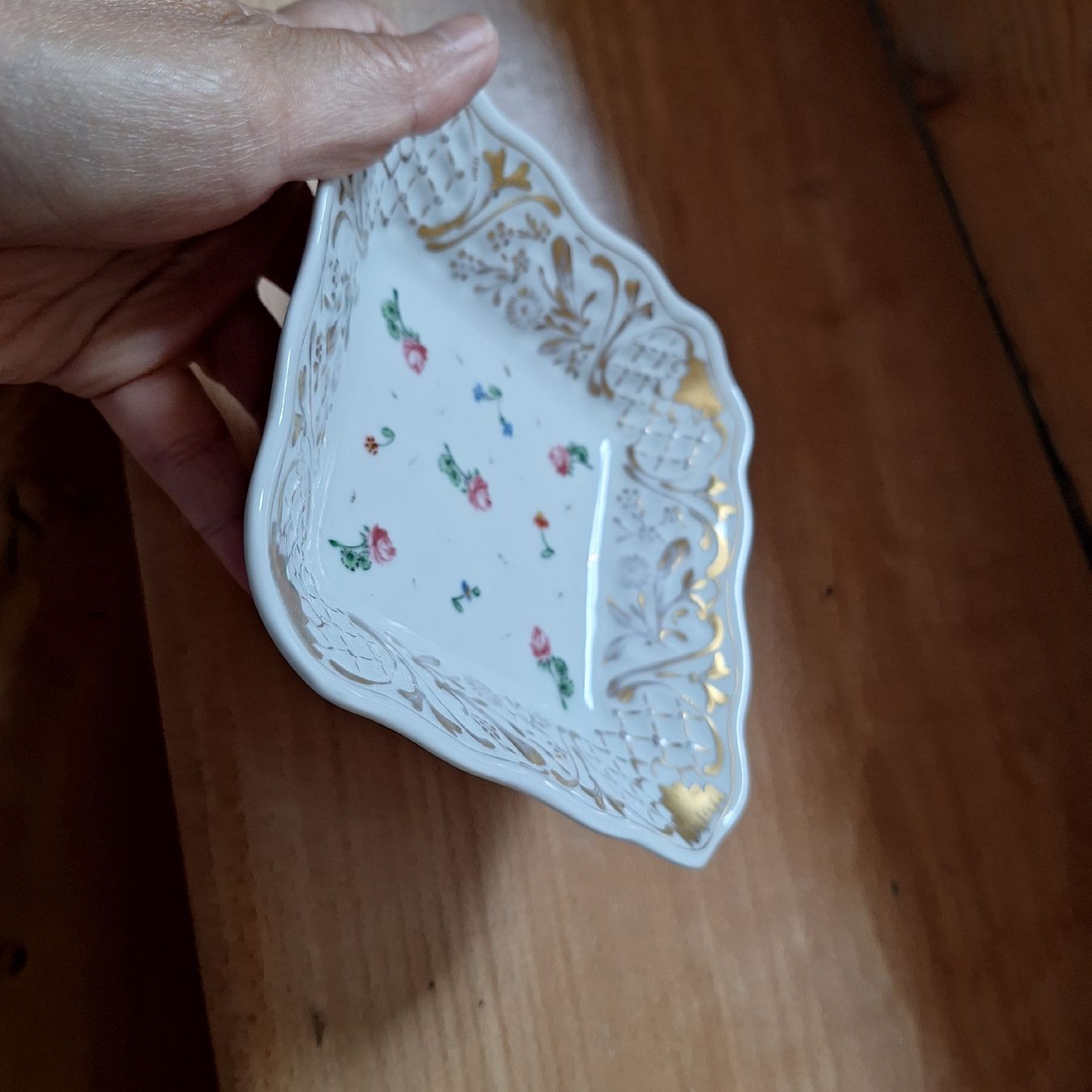 Ciotole: Versand möglich! Teller, Schale, geblümt, Shabby Chic – Usato da Winterthur venduto da Goldpipau 2