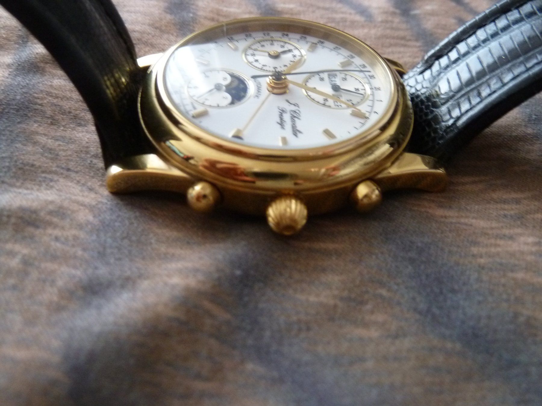 Orologi: Chevalier Prestige Automatic Chronograph Vollkalender – Nuovo (secondo la descrizione) da Hünikon venduto da operapeter 5