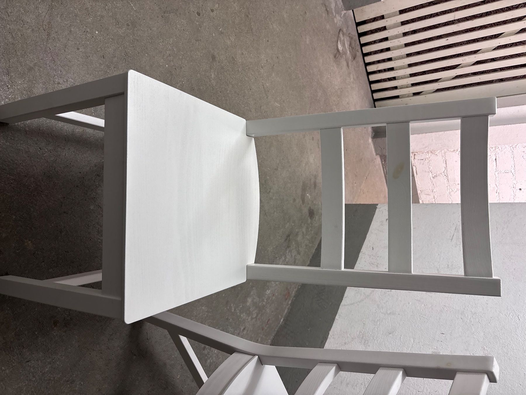 Stühle: 4 weiße Stühle – Gebraucht aus Bern von Llcoolj 1