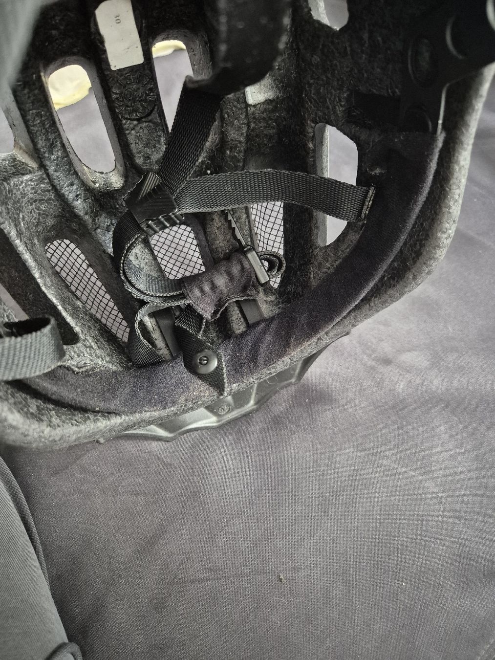 Uvex Caschi: Velohelm Uxex – Usato da Basel venduto da lilifee86 5