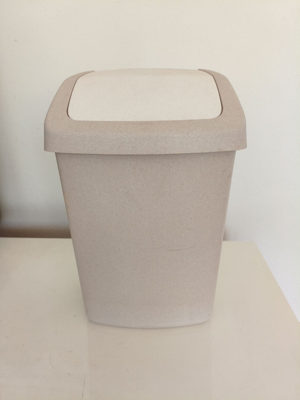 Poubelles: Abfalleimer – D'occasion à Stans par thomin8989