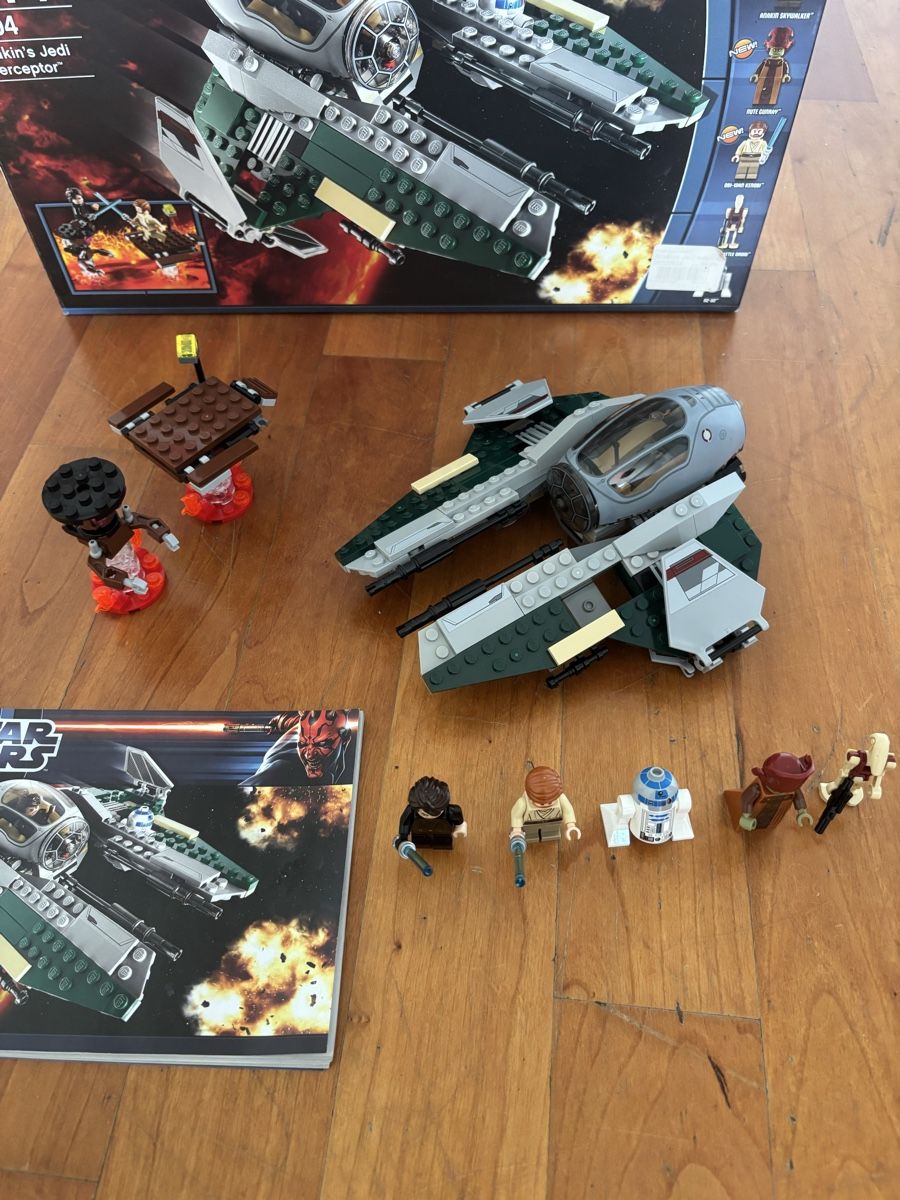 Lego Jeux de construction: Lego Star Wars 9494 Anakin's Jedi Interceptor – D'occasion à Flüh par dam_95q7 1