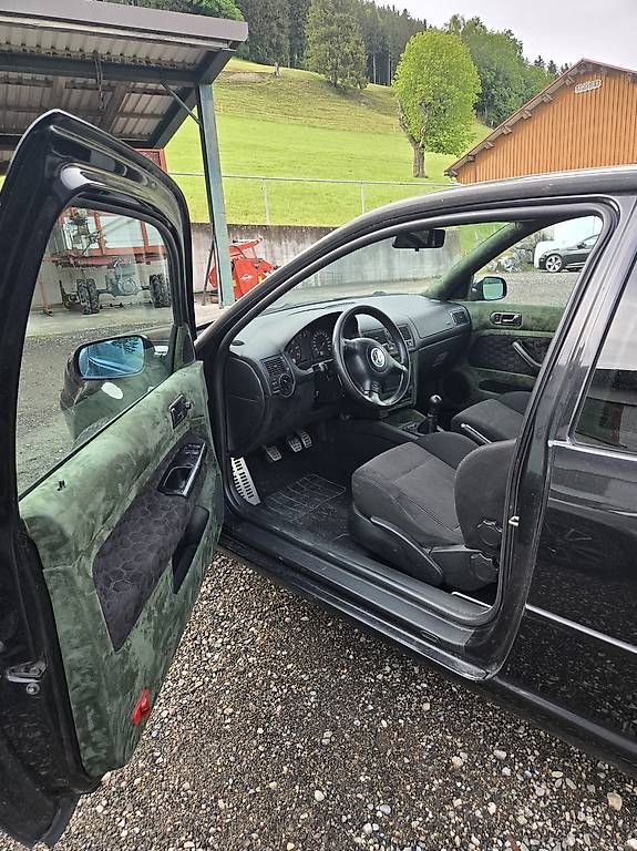 Automobili: VW Golf IV – Usato da Wattwil venduto da fra_mxc8 2