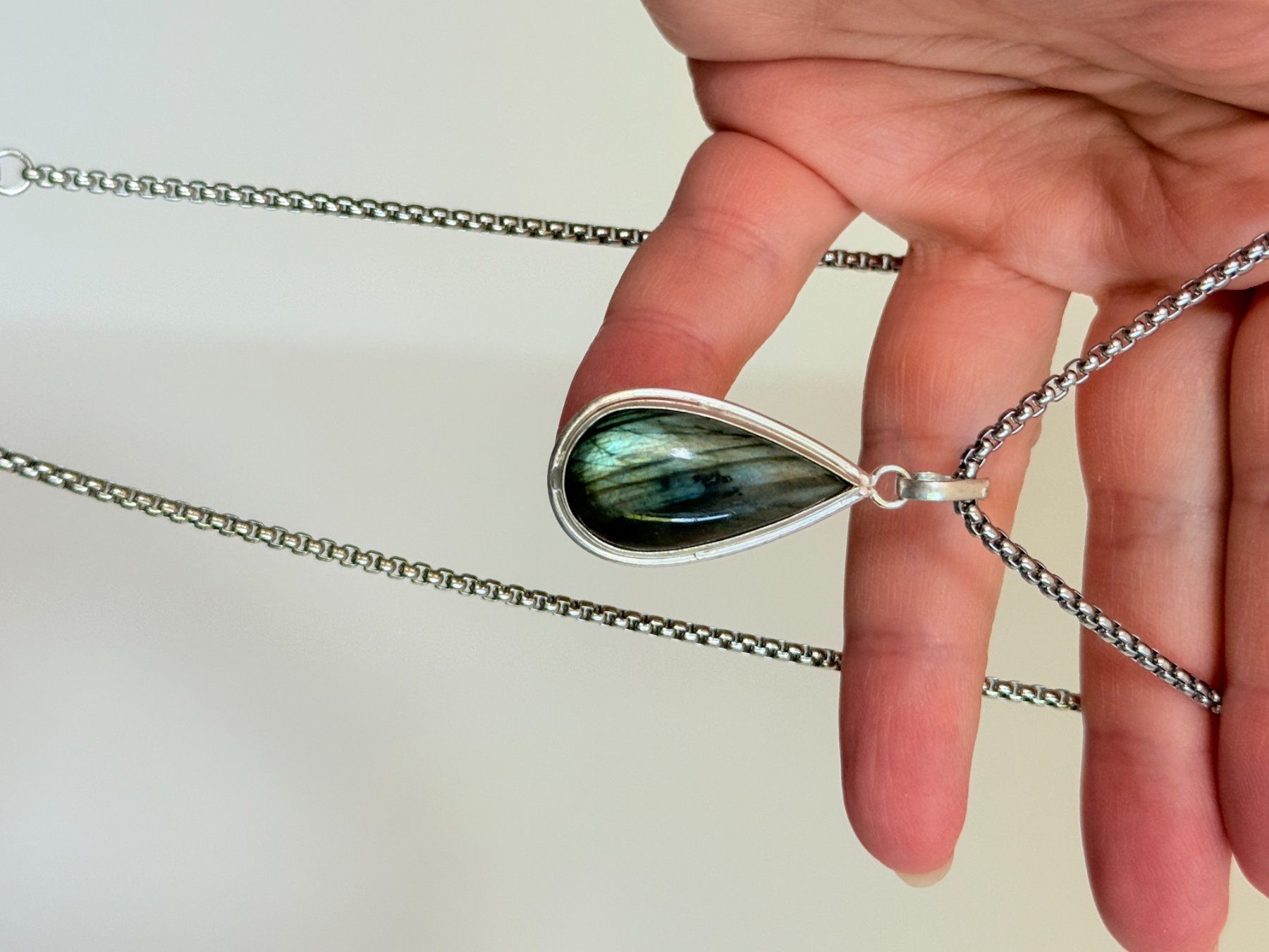 Catenine: Collier Larme Labradorite - Élégant et Unique! – Nuovo e nell'imballaggio originale da Genève venduto da AWWA 6