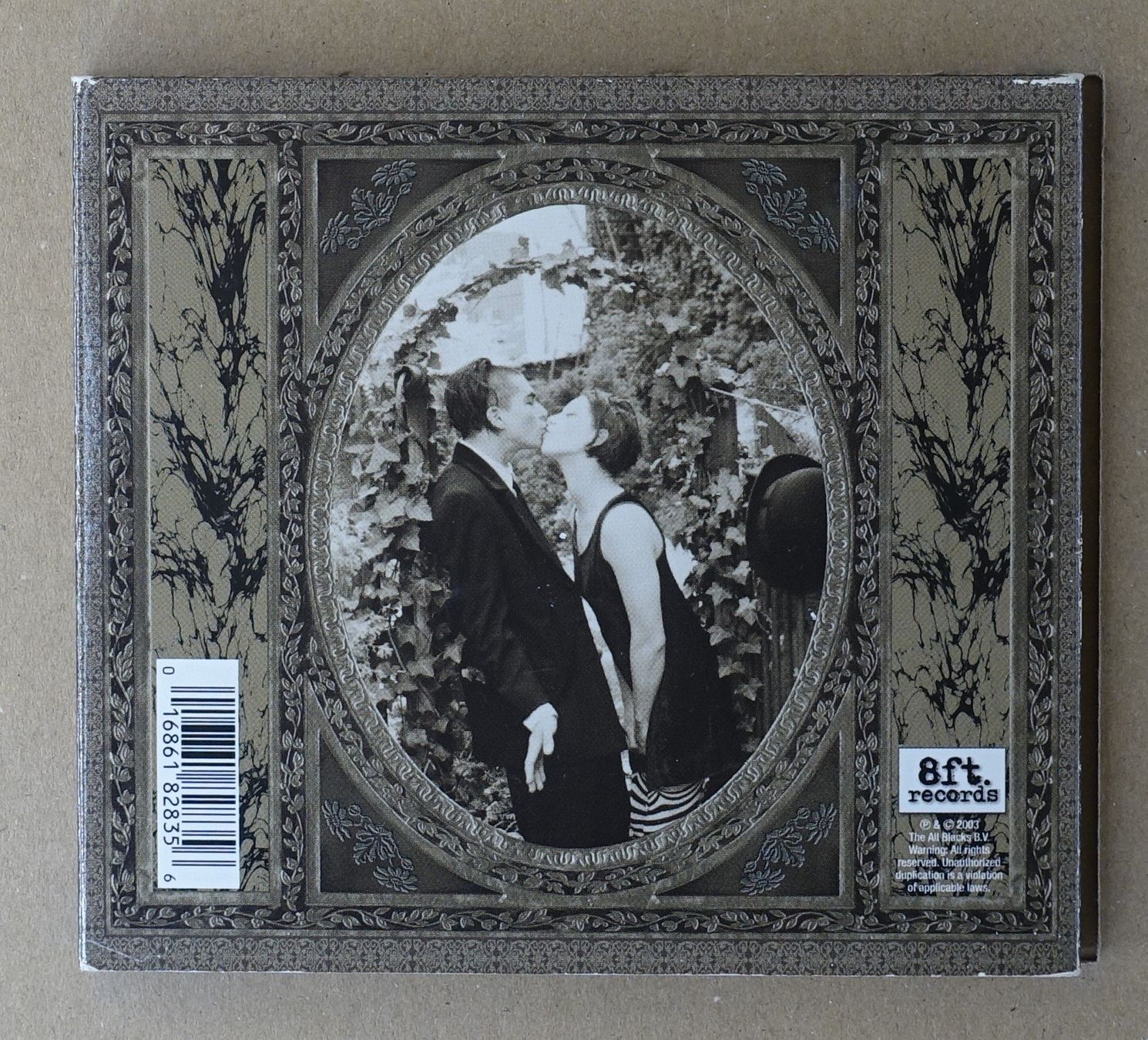 CDs: The Dresden Dolls - D3 – D'occasion à Sessa par discoverymedia 1