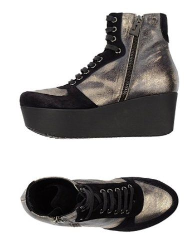 Scarpe da donna: Stiefeletten weiches Leder NEU Gr. 37 – Nuovo e nell'imballaggio originale da Wettswil venduto da the_jr6l