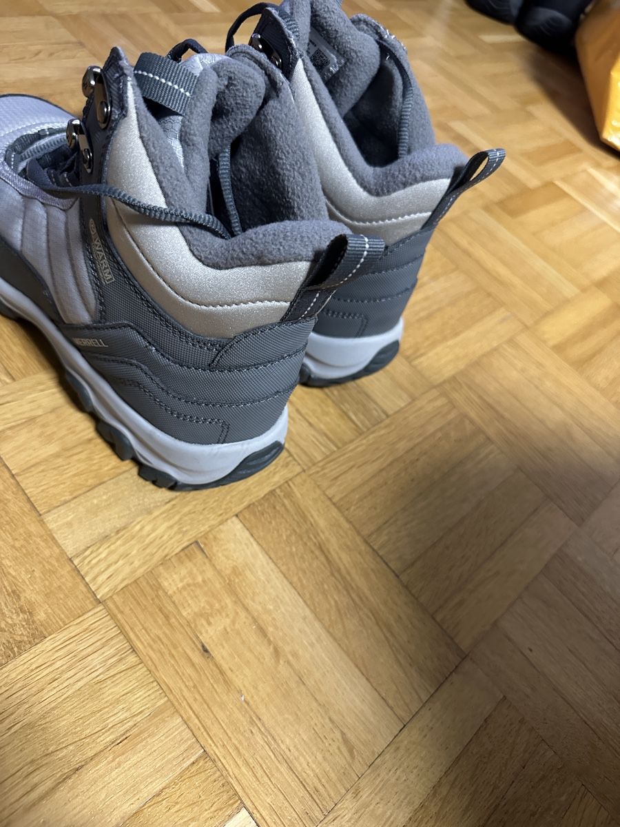 Merrell Scarpe da donna: Merrell Ice Cap Mid Lace 5,Damenwanderschuhe, hellgrau, 38, – Nuovo e nell'imballaggio originale da Neuchatel venduto da feta_ze 6
