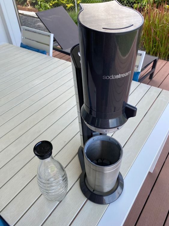 Sodastream inkl. CO2 Flasche und Glas Kaufen auf Ricardo