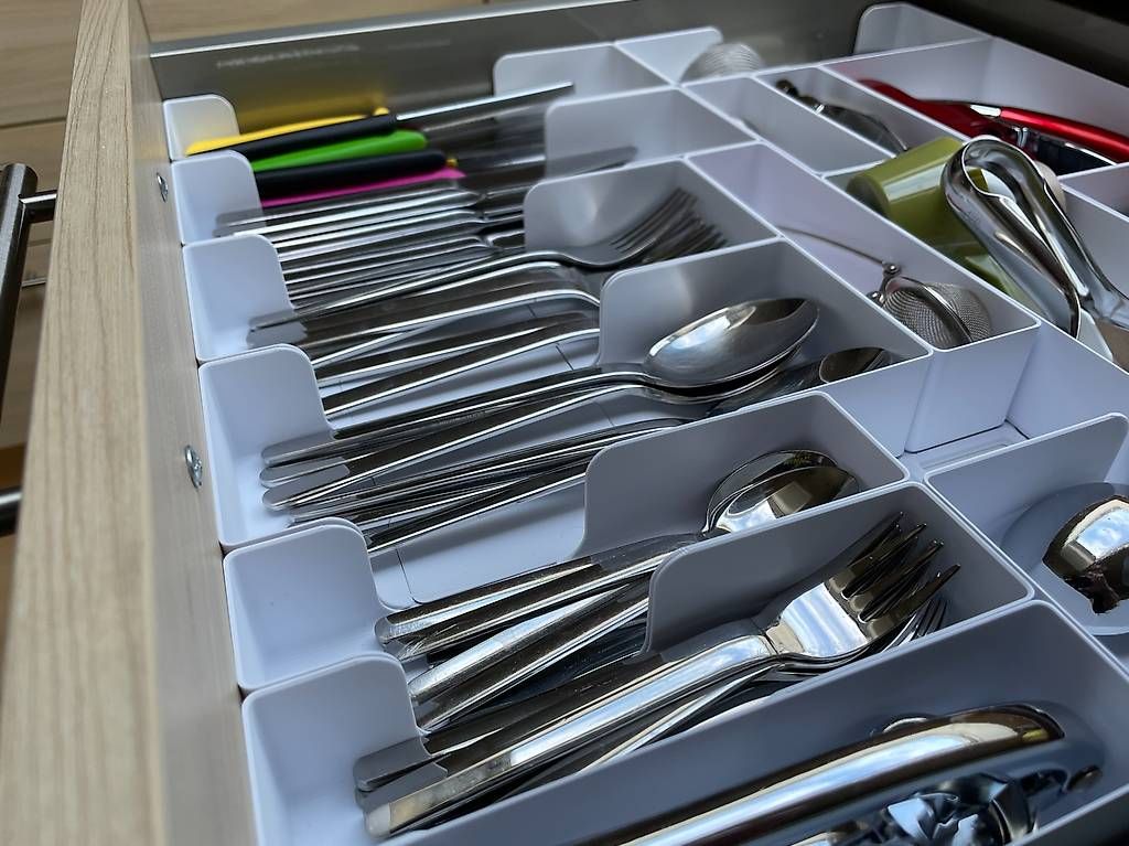 Cucine complete: Modulares Gridfinity Besteckset / Schubladen-Organizer – Usato da Unterseen venduto da Raff_e46 4