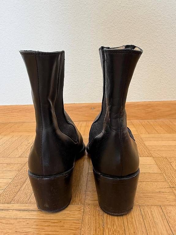 Scarpe da donna: Schwarze Stiefelletten Sergio Rossi – Usato da Rüschlikon venduto da Sanna06 2