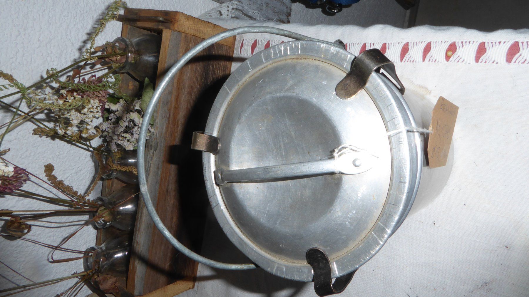 Sonstiges für Haushalt & Wohnen: Antikes Kesseli mit Deckel Höhe 13 cm – Gebraucht aus Sargans von Benziner 2