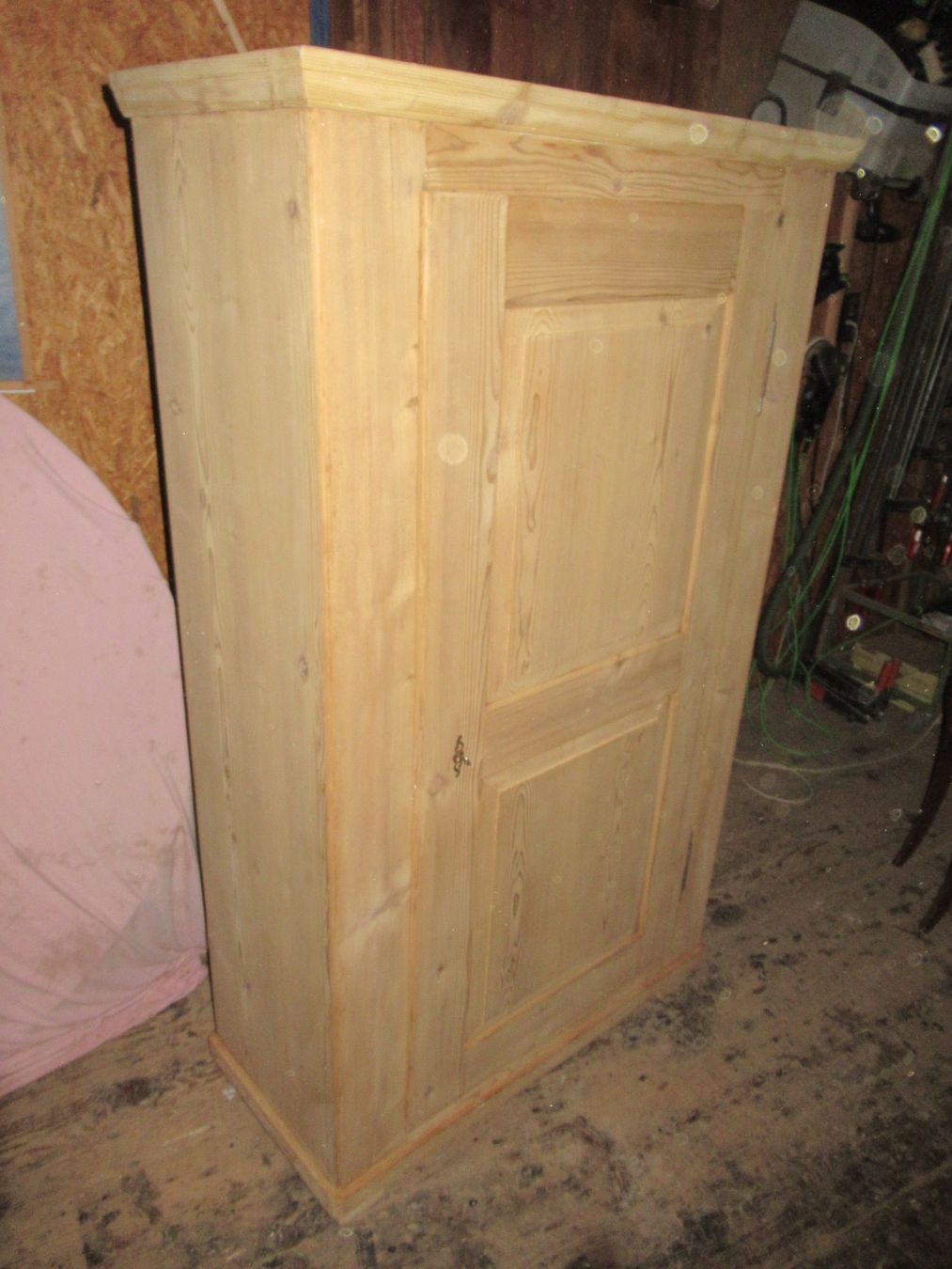 Armadi: Schrank (Tanne/ 185) – Usato da Berg SG venduto da Pizza58 2