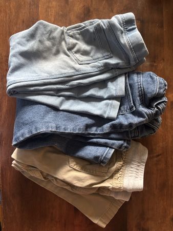 3 Kinderhosen Set Jeans und Chino Zustand akzeptabel