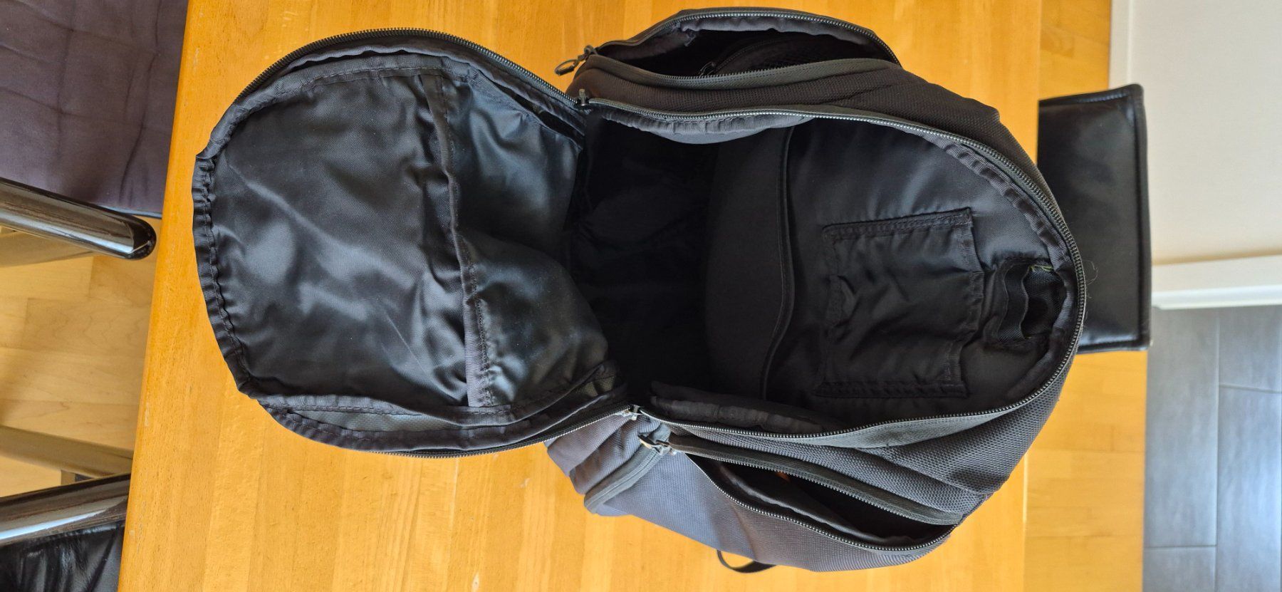 Kjus Zaini: Rucksack schwarz mit Logo guter Zustand – Usato da Rothenburg venduto da Bruring88 2