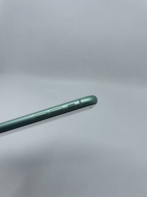 Apple Handys / Smartphones: iPhone 11 64GB Türkis iOS 27 – Gebraucht aus Zürich von Waikiki57 3