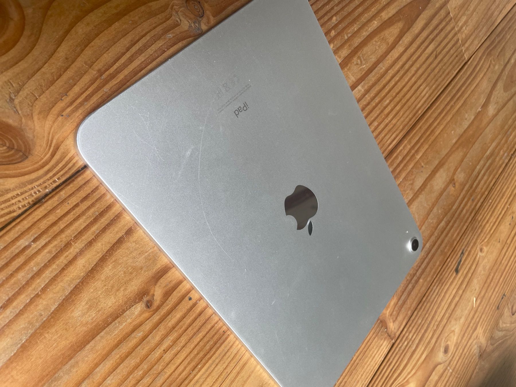 Apple Tablet PC: Ipad 10. Generation und Stift – Gebraucht aus Zürich von jacobstaehelin 1