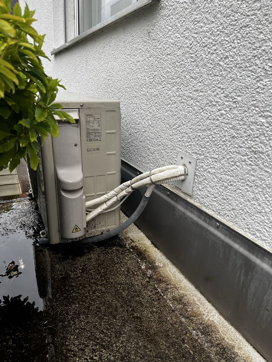 Hitachi Condizionatori: Top Split Klimaanlage Hitachi – Usato da Ennetbaden venduto da sonrisa75 7