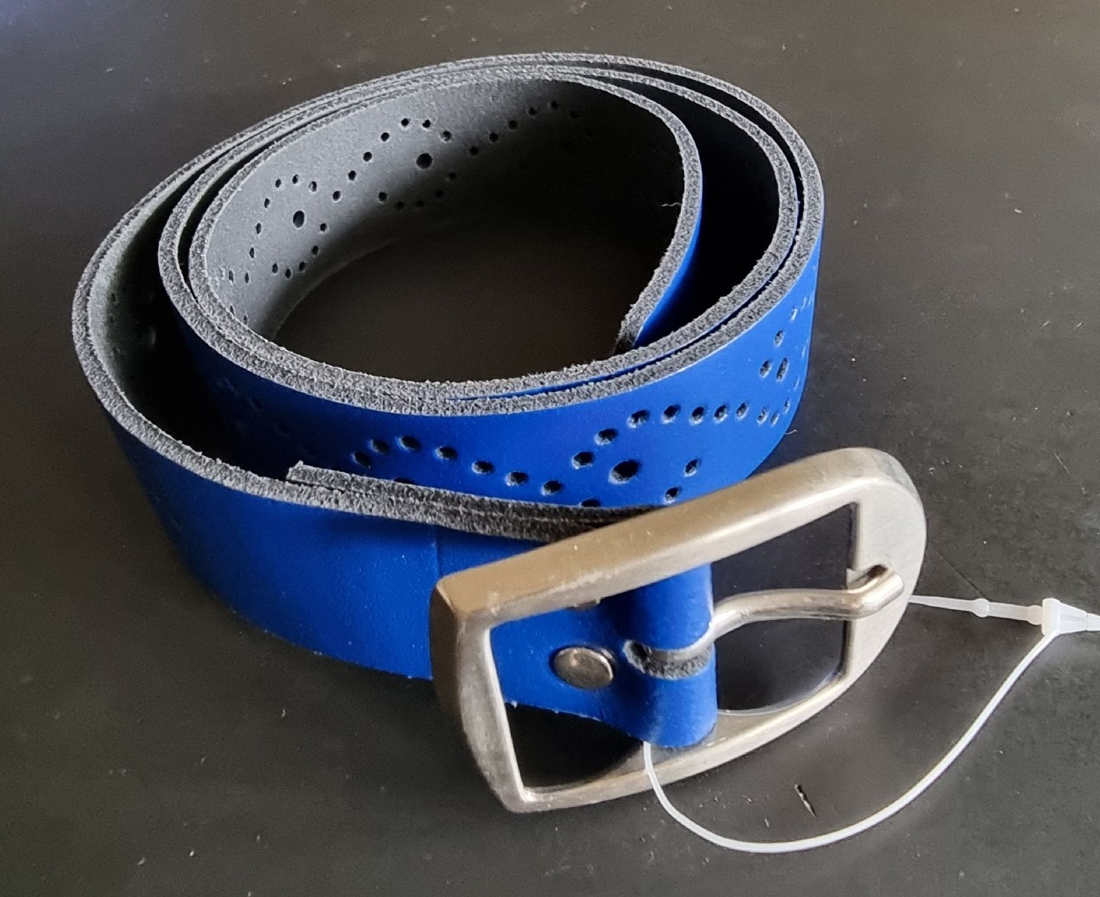 Cinture: Leder Gürtel dunkelblau 85 cm NEU !!! – Nuovo e nell'imballaggio originale da meggen venduto da comeinpeace