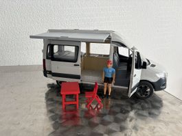 Bruder Wohnmobil Mercedes-Benz Sprinter mit Zubehör