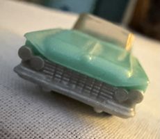 Ü-Ei Cadillac ohne Beipackzettel