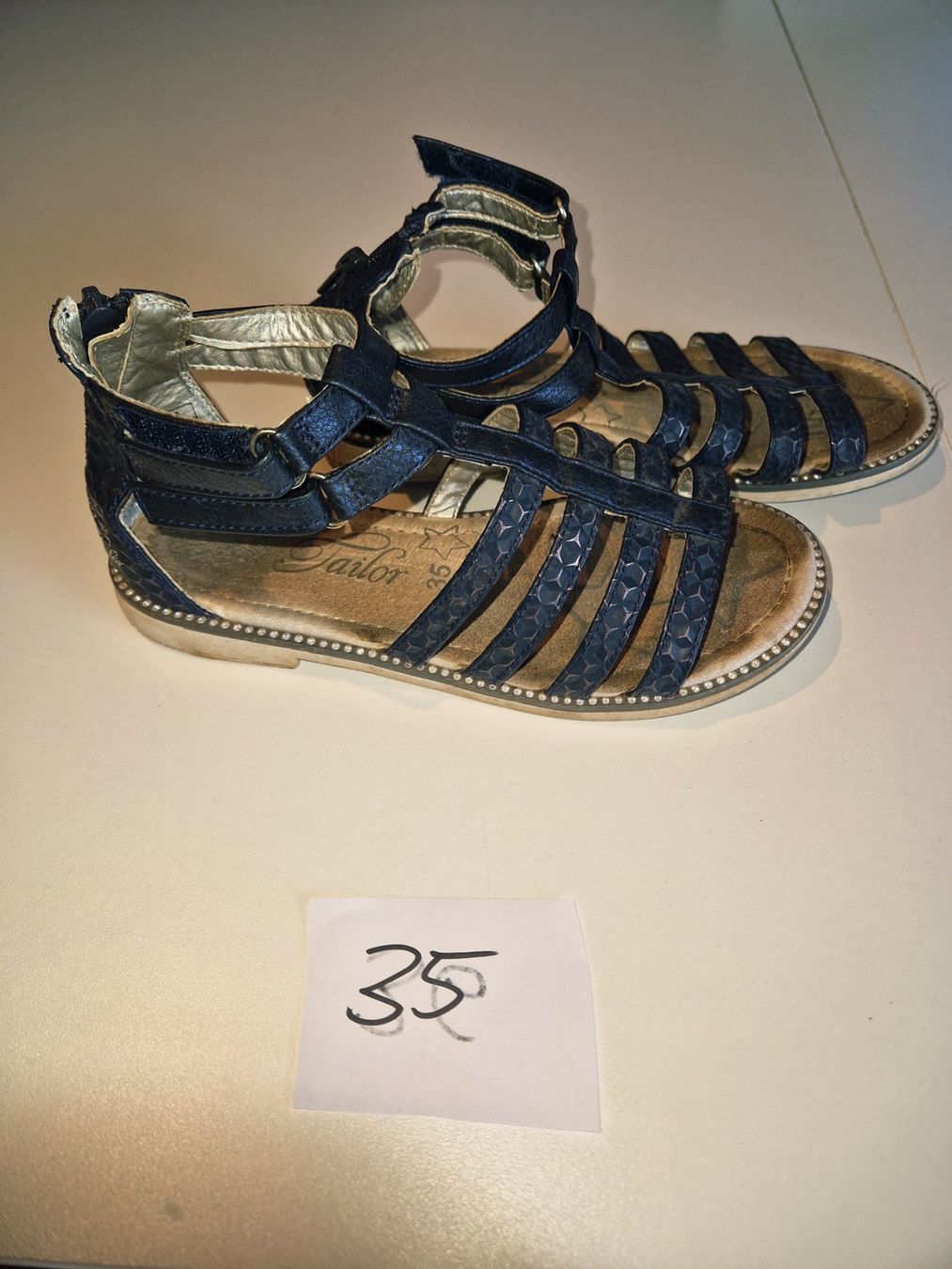 Scarpe per ragazze: Sandalen Grösse 35 – Usato da Stüsslingen venduto da white_angel86 1