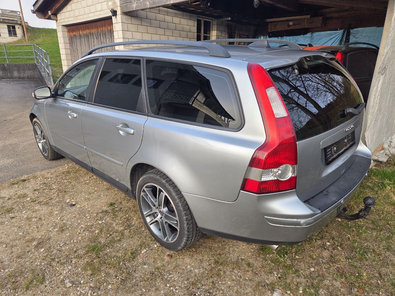 Volvo Automobili: Volvo V50 T5 AWD – Usato da Ebnet venduto da Volvo.Power 4